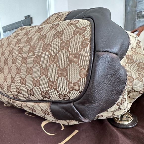 Gucci!!! - Picture 4 of 6